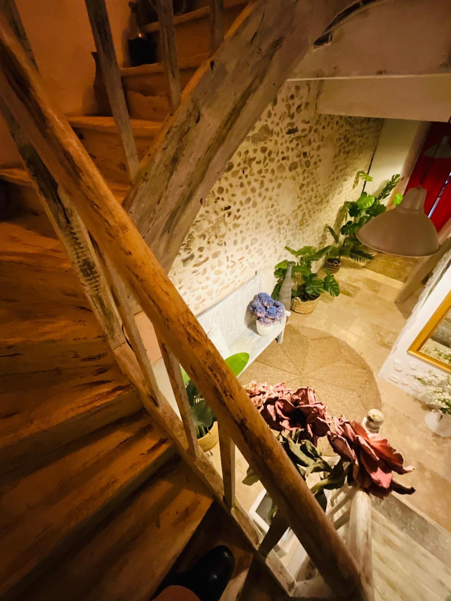 Hote Labyrinthe Lit 180 Cm Salle De Bain, Petit Dej Compris Mirepoix  Exterior photo